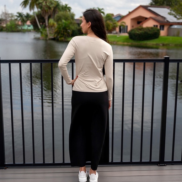 DEVORAH'S SECRET Beige Modest Top/Shell Solid - Picture 3 of 3